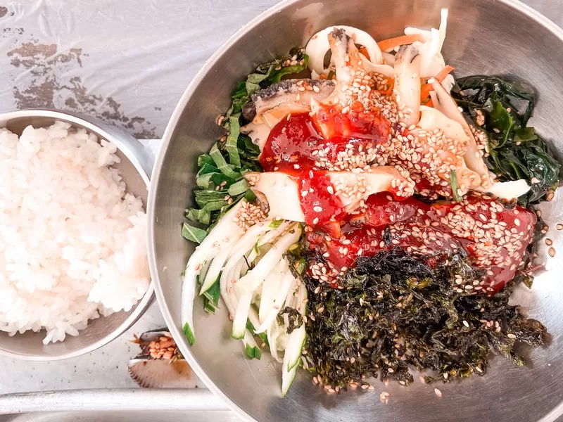 Abalone Bibimbap (전복비빔밥), Korean food