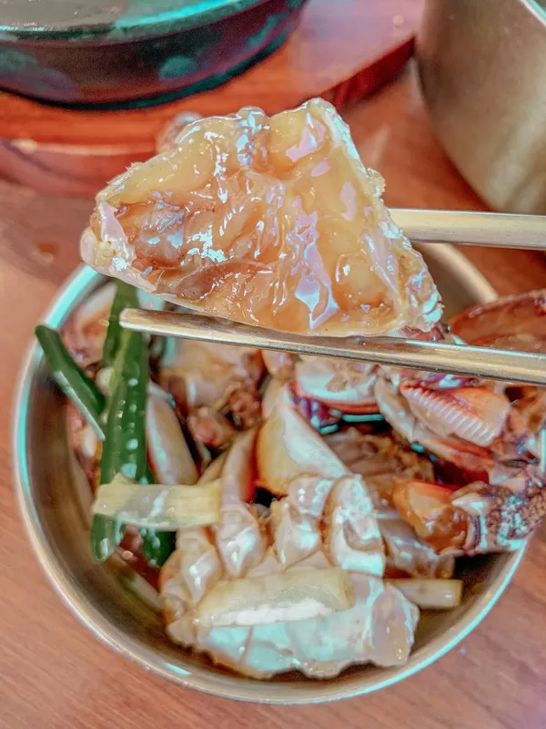 ganjang gejang (간장계장), or soy sauce marinated raw crab, Korean food