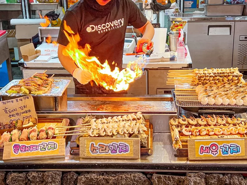 Seogwipo Maeil Olle Market (서귀포매일올레시장), Seogwipo-si, Jeju-do, Korea; Korean food, Seafood Skewers (꼬치)