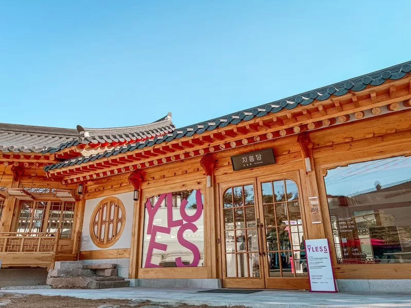 YLESS Flagship Store, Bukchon Hanok Village, Seoul, Korea