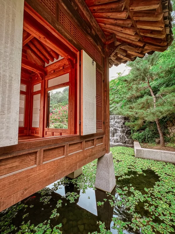 Cheongun Literature Library (청운문학도서관), Jongno-gu, Seoul, Korea