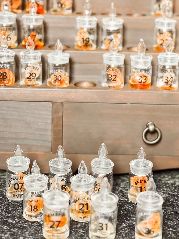 Greedy Scent (그리디센트), Bukchon Hanok Village, Seoul, Korea; perfume making class, aroma experience