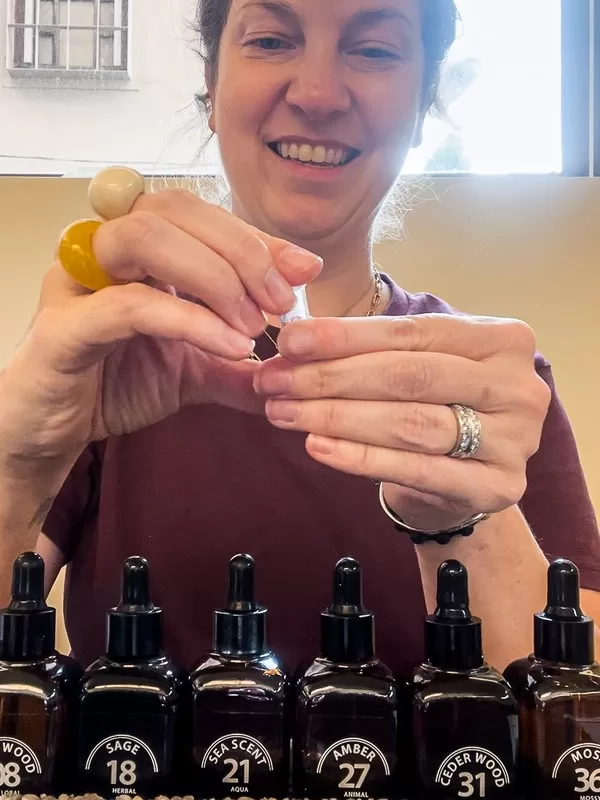 Greedy Scent (그리디센트), Bukchon Hanok Village, Seoul, Korea; perfume making class, aroma experience