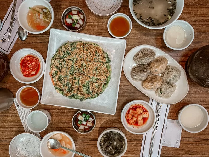 Gaeseong Mandu Koong (개성만두 궁), Insadong, Seoul, Korea; Korean food