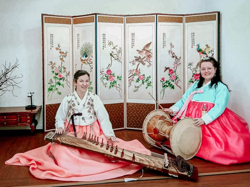 Gayageum (가야금); Hanbok, Beautiful Gayageum, Seoul, Korea