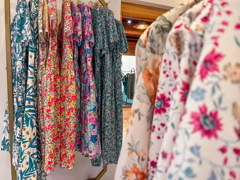 Teterot Salon (때때롯살롱), Ikseon-dong, Seoul, Korea; modern Hanbok shop