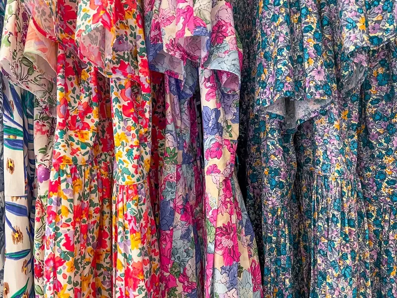 Teterot Salon (때때롯살롱), Ikseon-dong, Seoul, Korea; modern Hanbok shop