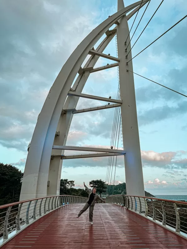 Saeyeongyo Bridge (새연교), Saeseom Island (새섬), Seogwipo-si, Jeju-do, Korea