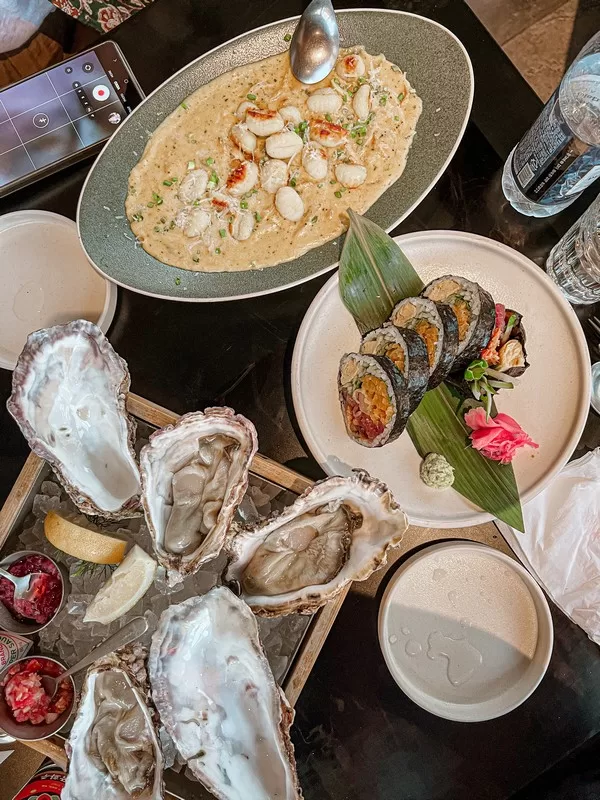 Jinjak Kakii (진작 카키), Jongno-gu, Seoul, Korea, Giant Futomaki Roll