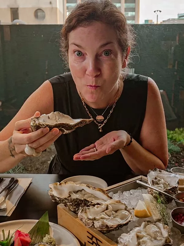 Jinjak Kakii (진작 카키), Jongno-gu, Seoul, Korea, oysters in Seoul
