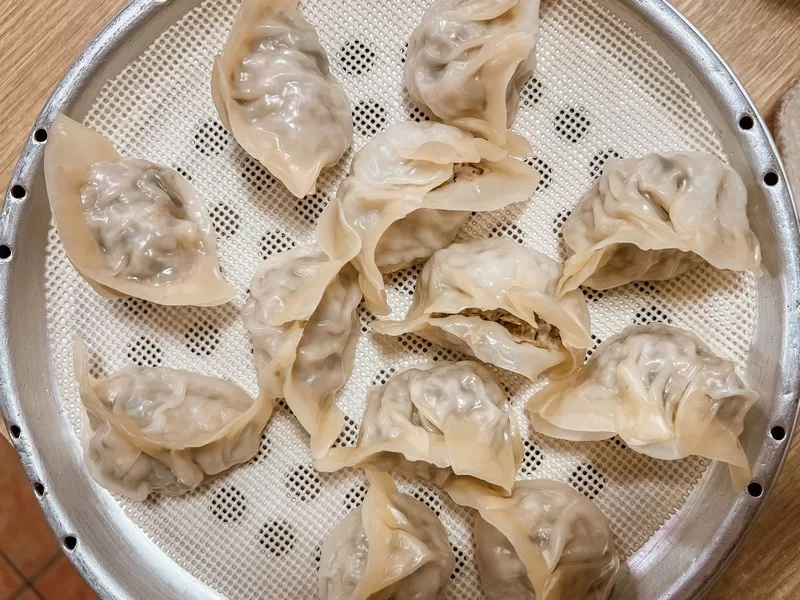Daedonggang Chogyetang (대동강초계탕), Pyoseon-myeon, Seogwipo-si, Jeju, Korea; North Korean food; Dumplings aka Mandu (만두)