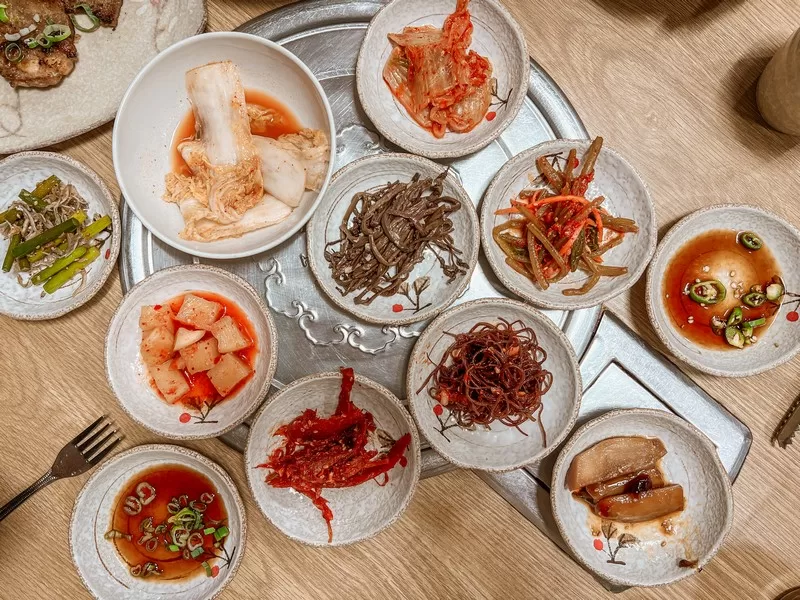 Daedonggang Chogyetang (대동강초계탕), Pyoseon-myeon, Seogwipo-si, Jeju, Korea; North Korean food; Korean banchan, side dishes