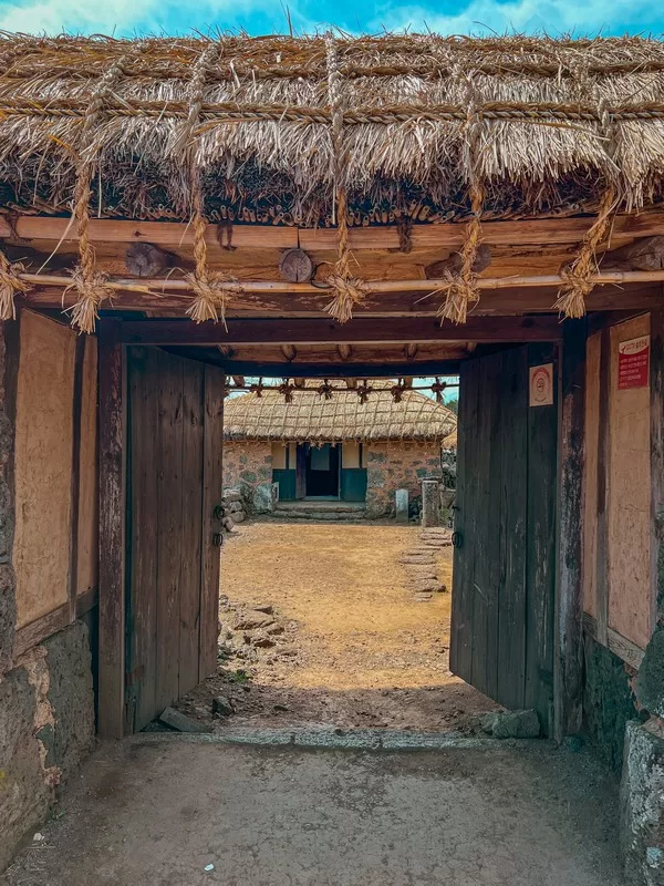 Seongeup Folk Village (성읍민속마을), Pyoseon-myeon, Seogwipo-si, Jeju-do, Korea; Korean folk village, Hanok