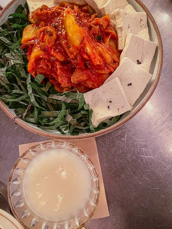 Sinsa Jeon (신사전), Gangnam-gu, Seoul, Korea; honey makgeolli, Korean pub; night out in Gangnam