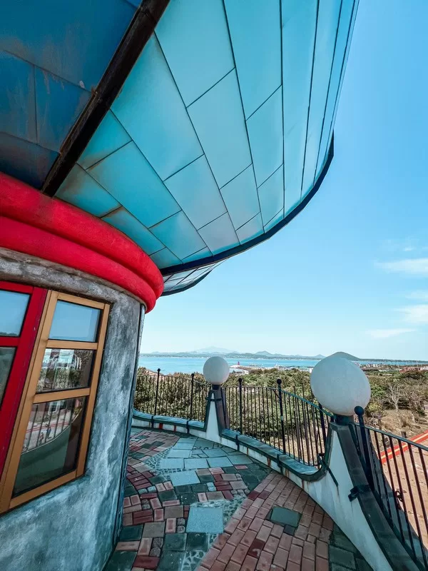 Hundertwasser Park (훈데르트바서파크), Udo- Island, Jeju-do, Korea