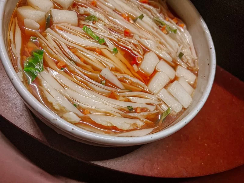Museum Kimchikan (뮤지엄 김치간), Insadong, Seoul, Korea; kimchi