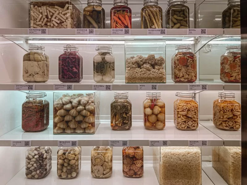 Museum Kimchikan (뮤지엄 김치간), Insadong, Seoul, Korea; kimchi