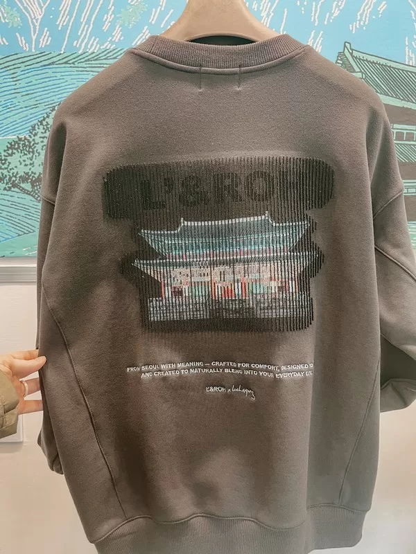 SONDLE, Korean modern fashion brand, Geunjeongjeon Sweatshirt