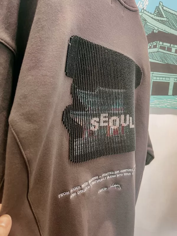 SONDLE, Korean modern fashion brand, Geunjeongjeon Sweatshirt