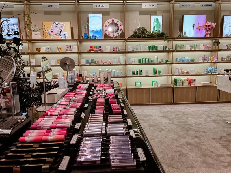 Amore Yongsan K-beauty Flagship Store, Amorepacific, Yongsan-gu, Seoul, Korea