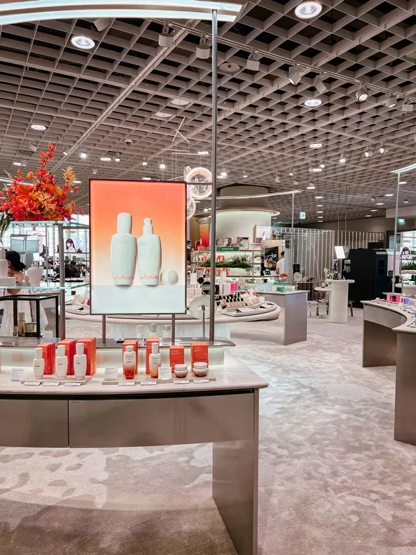 Amore Yongsan K-beauty Flagship Store, Amorepacific, Yongsan-gu, Seoul, Korea