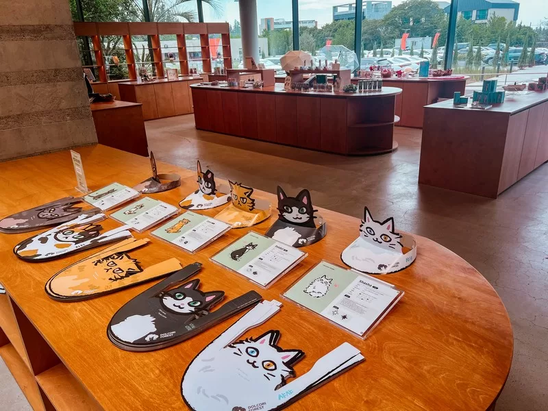 Dolcori Forest (돌코리숲), Andeok-myeon, Seogwipo-si, Jeju-do; cat-themed theme park